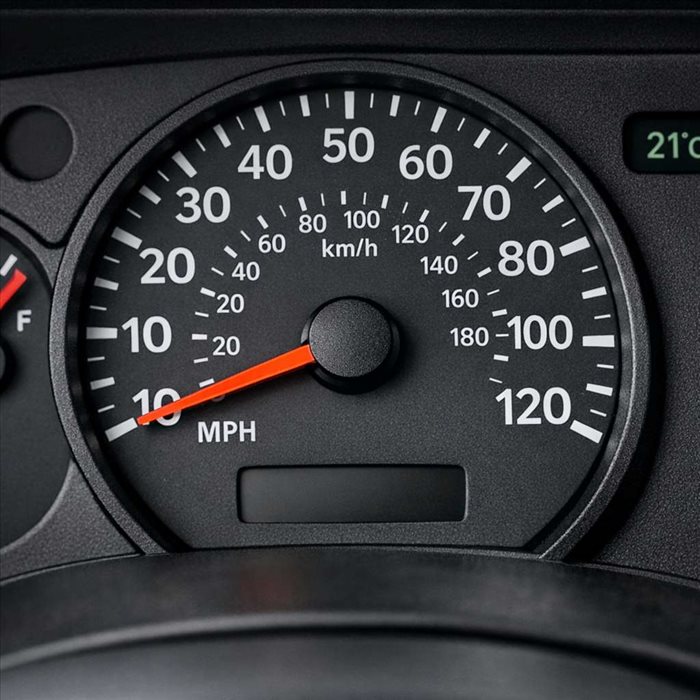 10 mph en km/h : l’équivalence exacte et le calcul simple